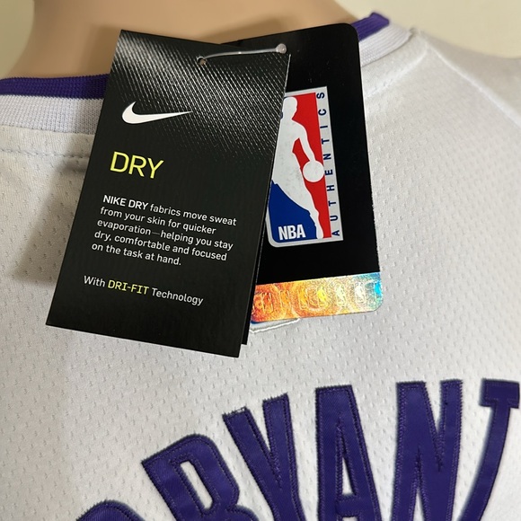 322. Kobe Bryant Lakers #24 licensed jersey size 50 new w tags Nike/wish patch - Picture 11 of 12